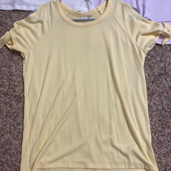 New Ladies Shirt Bundle Size XS/S - Picture 3 of 6